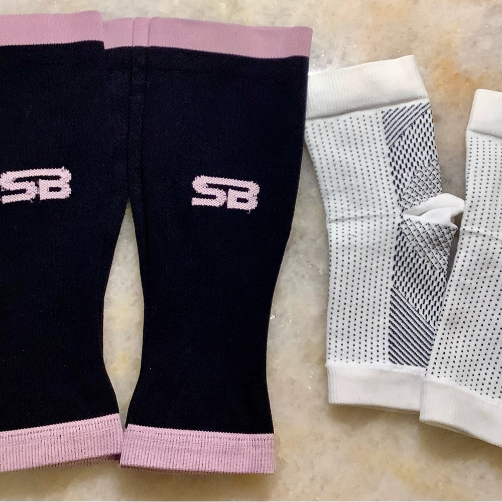 3 pair of compression sleeves, 2 are full sleeves, 1 pair socks, sports, travel